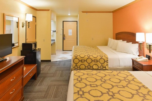 Baymont by Wyndham Garden of the Gods/Colorado Springs image 22