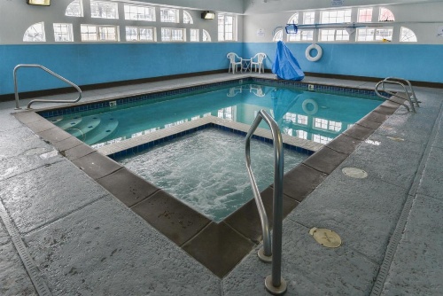 Baymont by Wyndham Garden of the Gods/Colorado Springs image 25