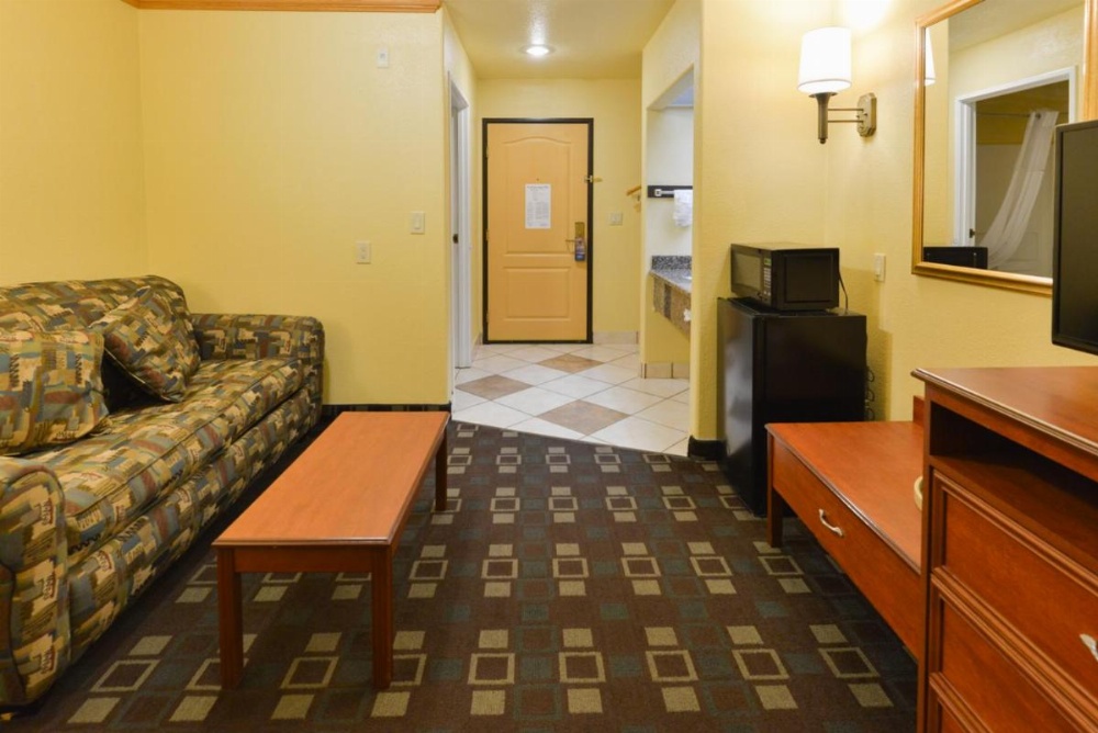 Baymont by Wyndham Garden of the Gods/Colorado Springs